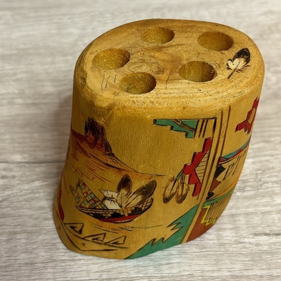 Wooden Pen Holder - Picture 6 of 9